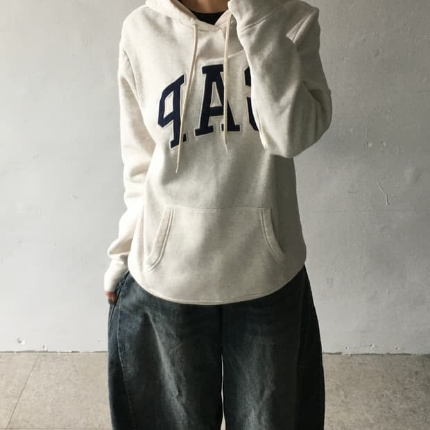 갭 빅로고 후드티