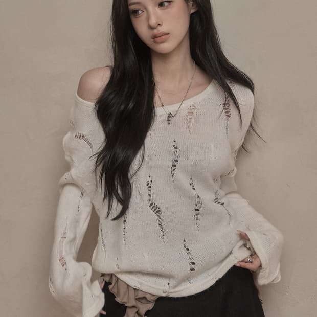 카키포인트 Damage Punching Knit (ivory)