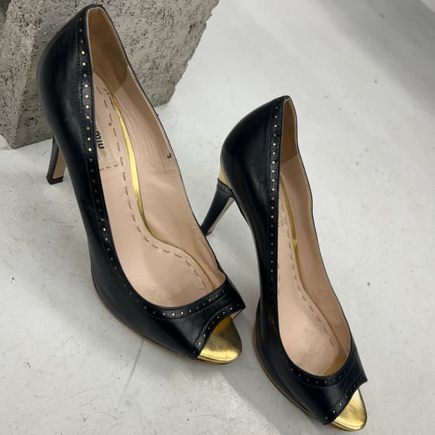 미우미우 오픈토힐