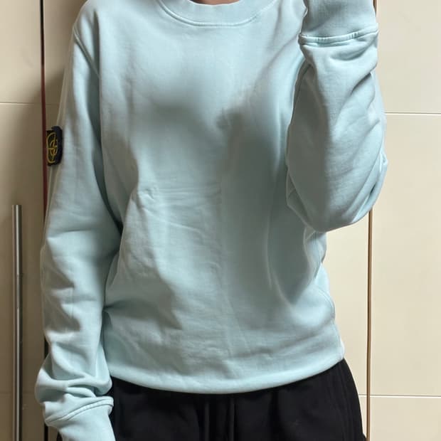 스톤아일랜드 스카이블루 하늘색 맨투맨