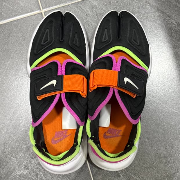 나이키 아쿠아리프트