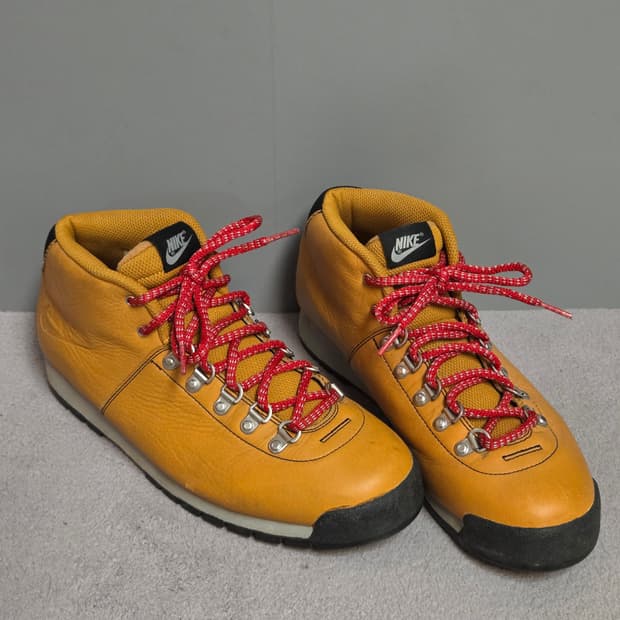 (265) 나이키 에어 마그마 ND 스니커즈
