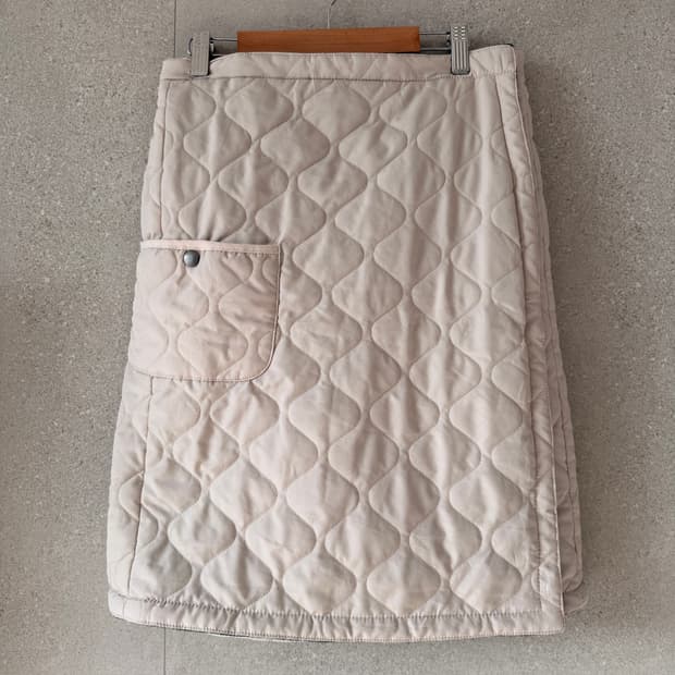 누빔 패딩 치마 베이지 미디스커트 안감 기모 체크