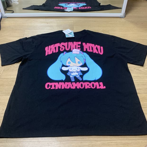 L)Miku x Sanrio 하츠네 미쿠 x 산리오 시나모롤 콜라보 반팔
