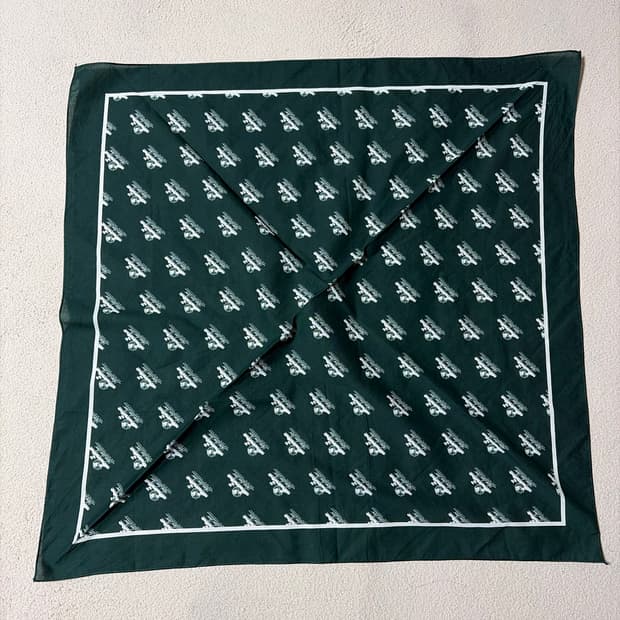 에메레온도르 그린 반다나