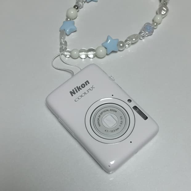 니콘 쿨픽스 s02