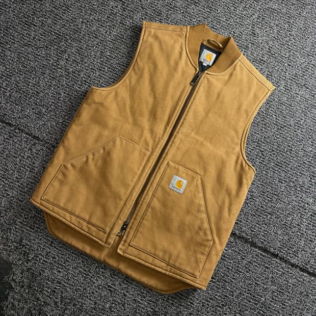 칼하트 V01 인슐레이티드 캔버스 립 워크 조끼 3994