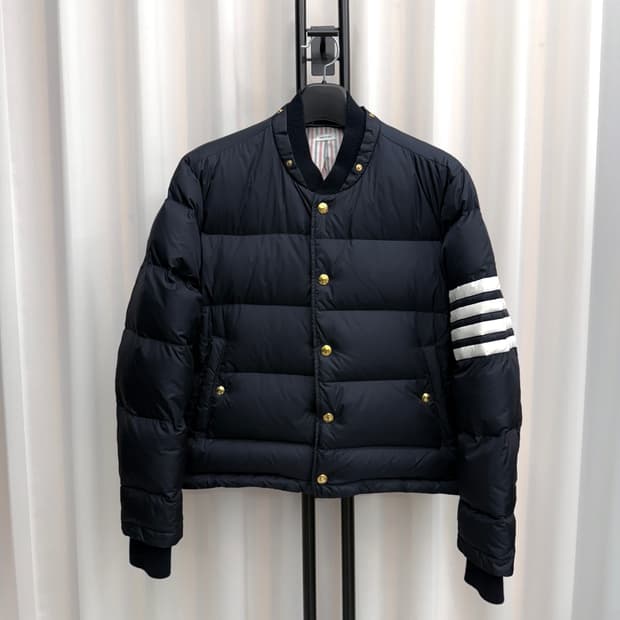 [2] 톰브라운 사선완장 금장 패딩