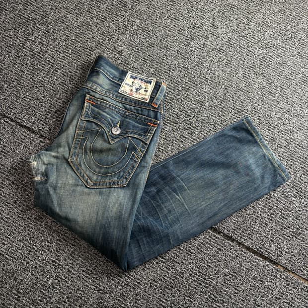 트루릴리젼 리키 월드투어 세미 부츠컷 데님 팬츠 2742