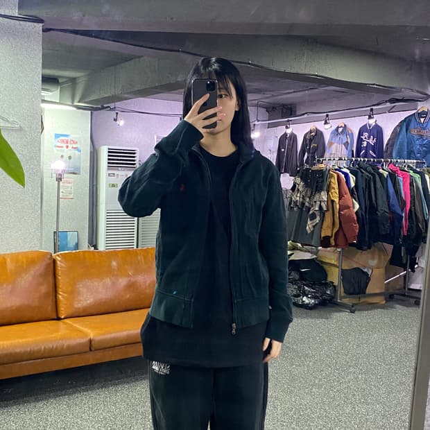 폴로 00s 스몰 로고 블랙 코튼 집업 B3211