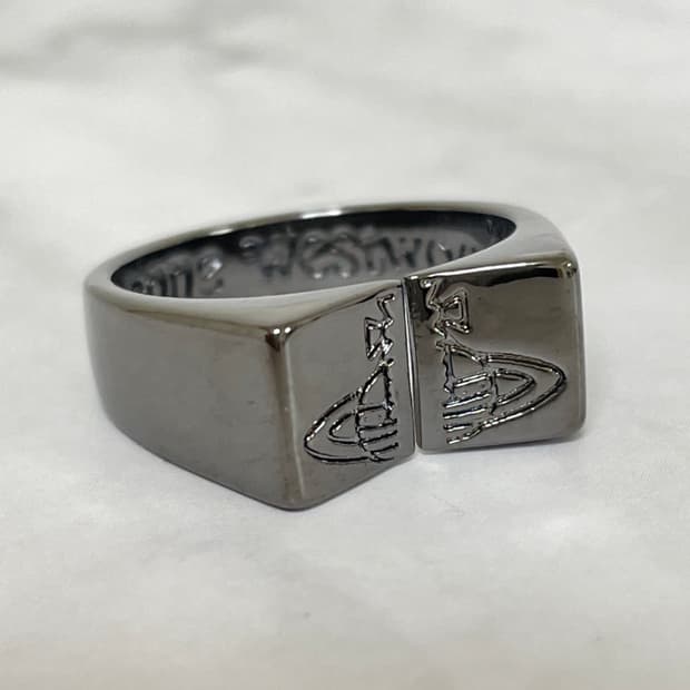 비비안 웨스트우드 아카이브  그레이실버 orb 로고 각인링 반지