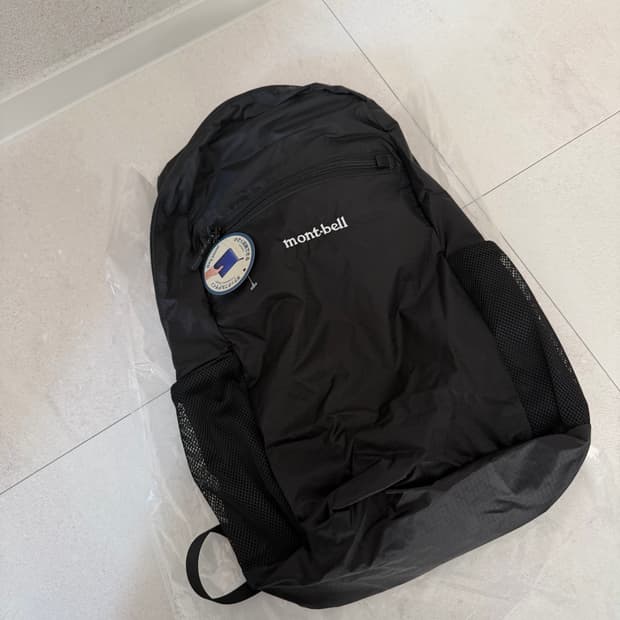 몽벨 포켓터블 라이트 백팩 15L 블랙 새상품