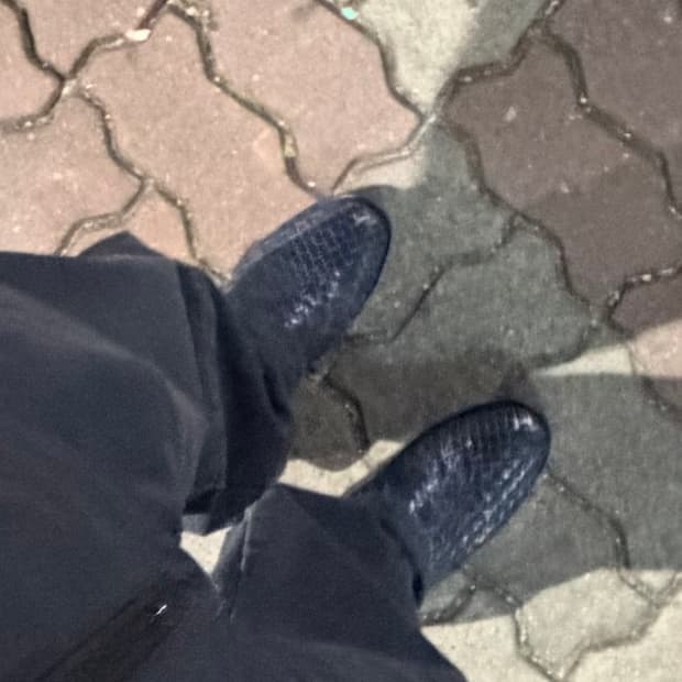 Bottega Veneta Intrecciato 3-Eye Lace-Up