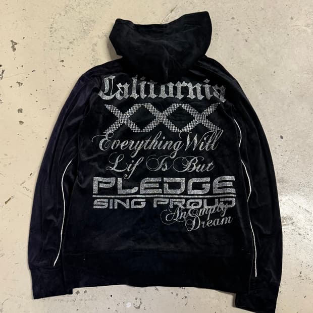 back lettering velour hood zip-up