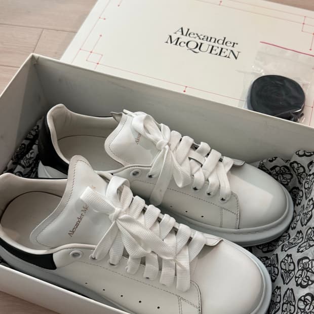 알렉산더맥퀸 오버솔 43