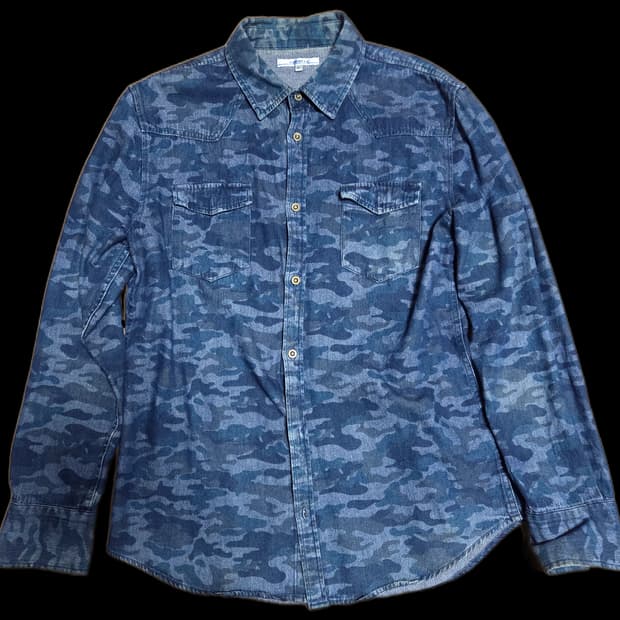 Vintage blue camo shirts