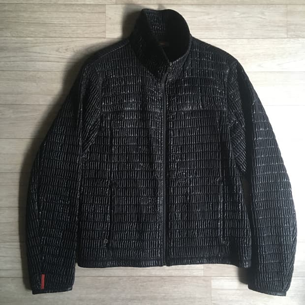 프라다 스포츠 텍스쳐 레드탭 자켓