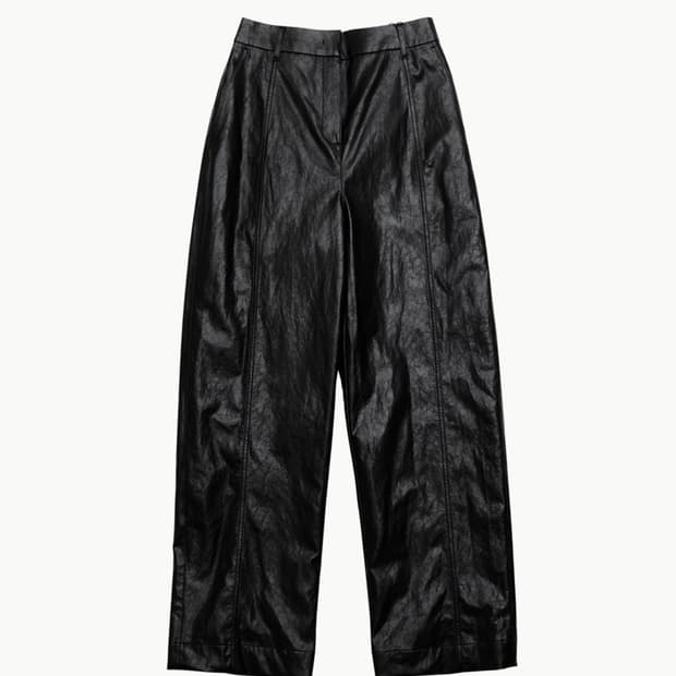 아모멘토 비건 레더 팬츠