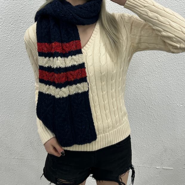 톰브라운 딥블루 꽈배기 머플러