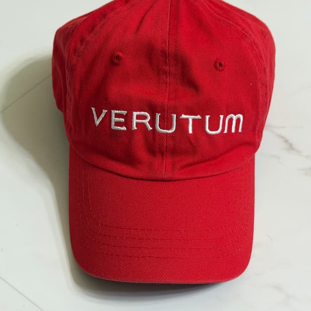 베루툼 레드 볼캡