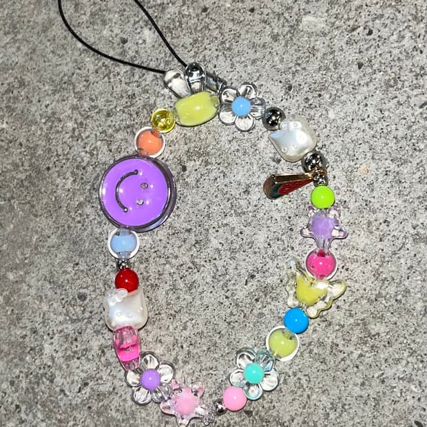 퓨어 라인 스마일 비즈 스트랩_Pure Line Smile Charm