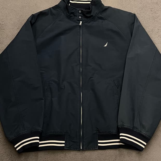 노티카 빈티지 바람막이 처분 