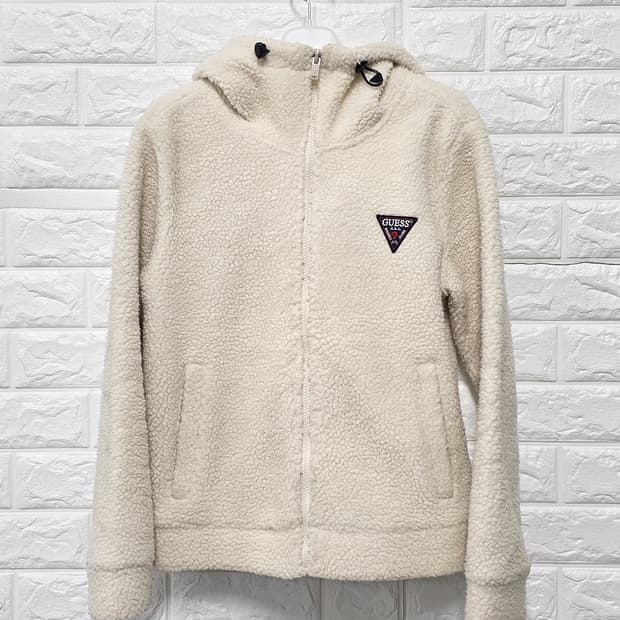 택포// 게스 후리스 XS 아이보리