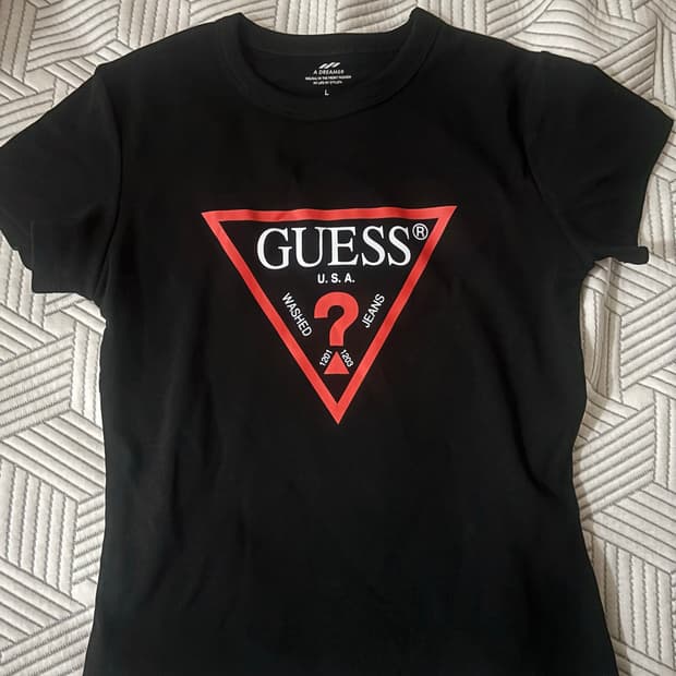 새상품 게스 guess 여성티