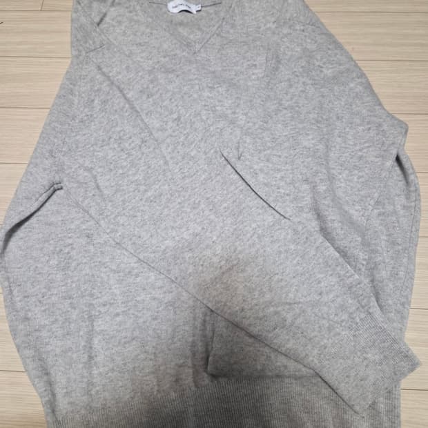 스테디에브리웨어 스탠다드 브이넥 라이트 그레이