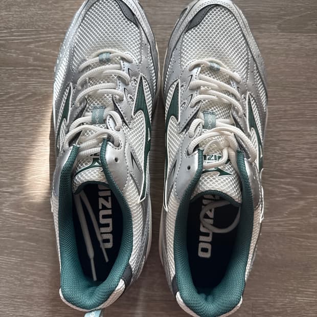 미즈노 MXR 스노우 화이트 비스트로 그린 실버 280사이즈 새제품