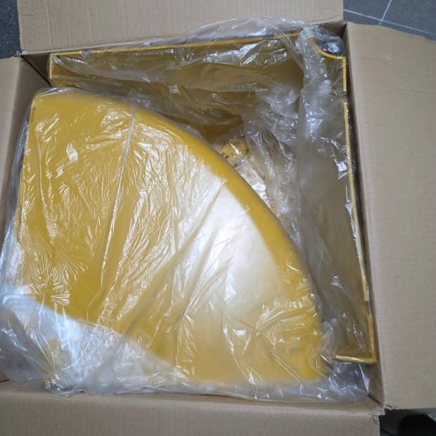 비라인 모듈 테이블 옐로우 새제품