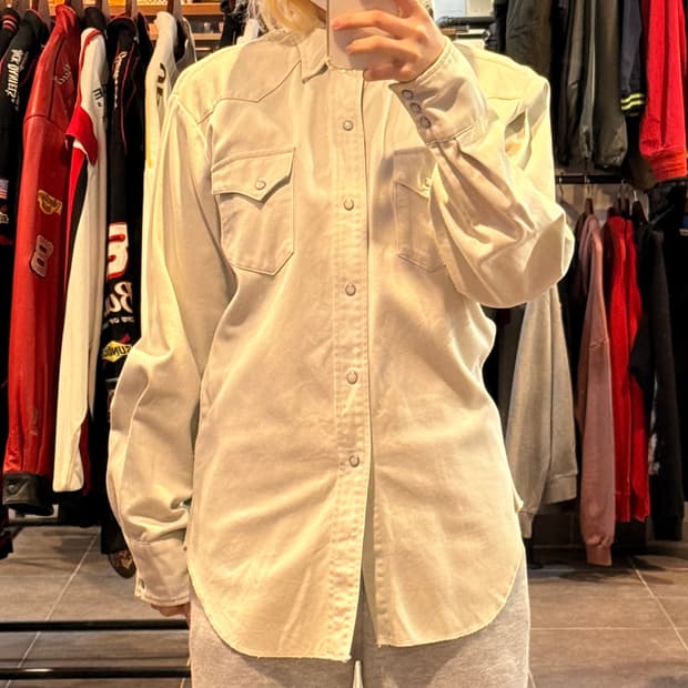 [NO.9] 리바이스 아이보리 셔츠