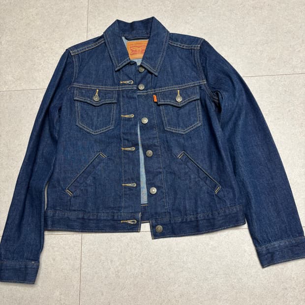 리바이스 크롭트러커 S사이즈