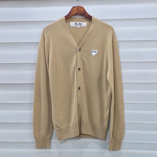 꼼데가르송 플레이 화이트 하트 와펜 울 가디건- L