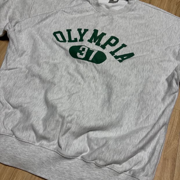 아웃스탠딩 맨투맨