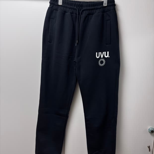 UVU 인시그니아 스웻팬츠