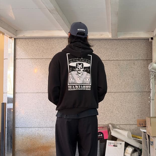 Zooyork 쥬욕 마리아치 프린팅 로고 후드티