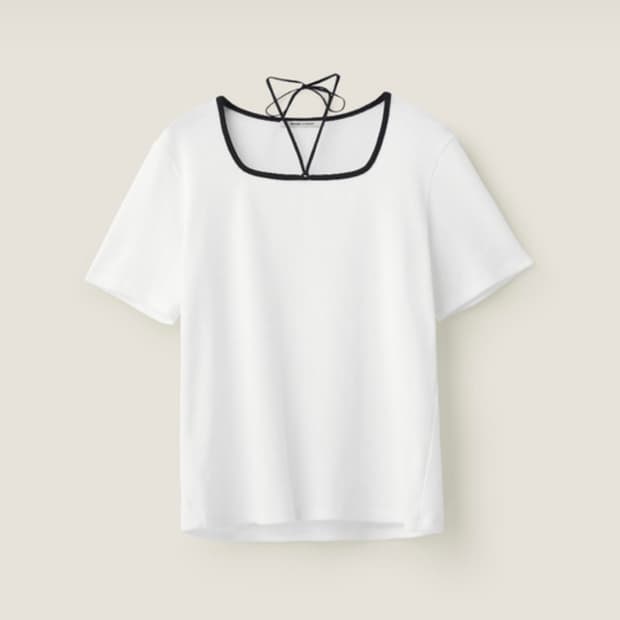 비뮤즈맨션 BEMUSE MANSION 화이트 스퀘어넥 반팔티