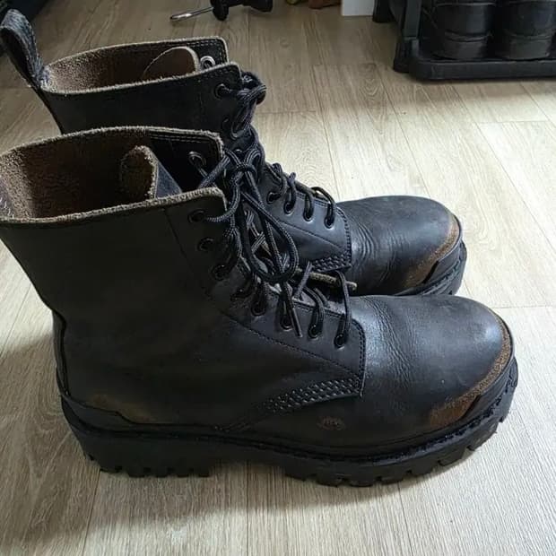 발렌시아가 스트라이크 부츠 빈티지 브라운 41 판매