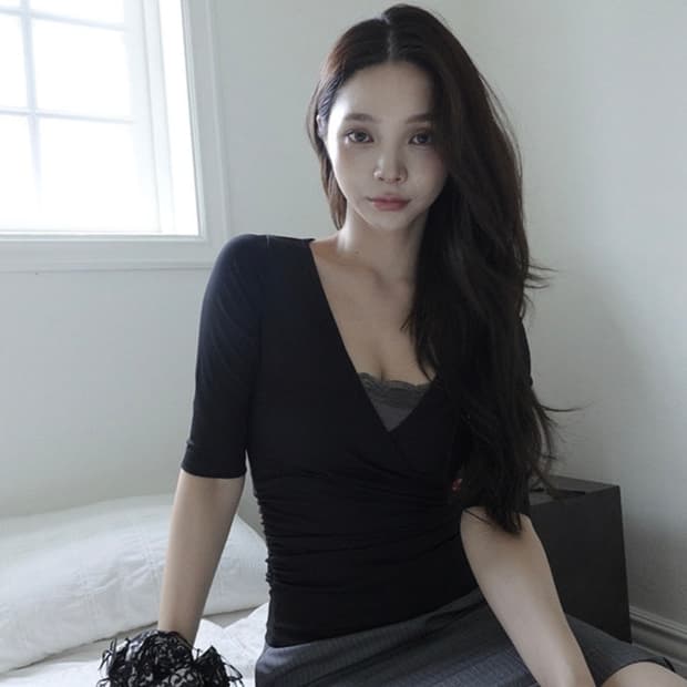 아이보렛 딥브이넥