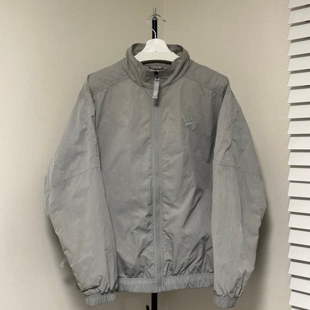 [택포] 나이키 NRG 트랙 자켓 라이트 스모크 그레이  L