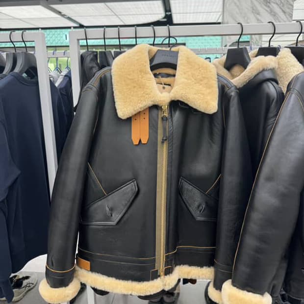 이스트로그 AIRBORNE MOUTON PARKA / BLACK무스탕