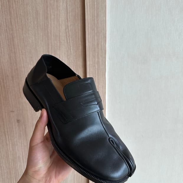 [41] 메종 마르지엘라 타비 더비로퍼