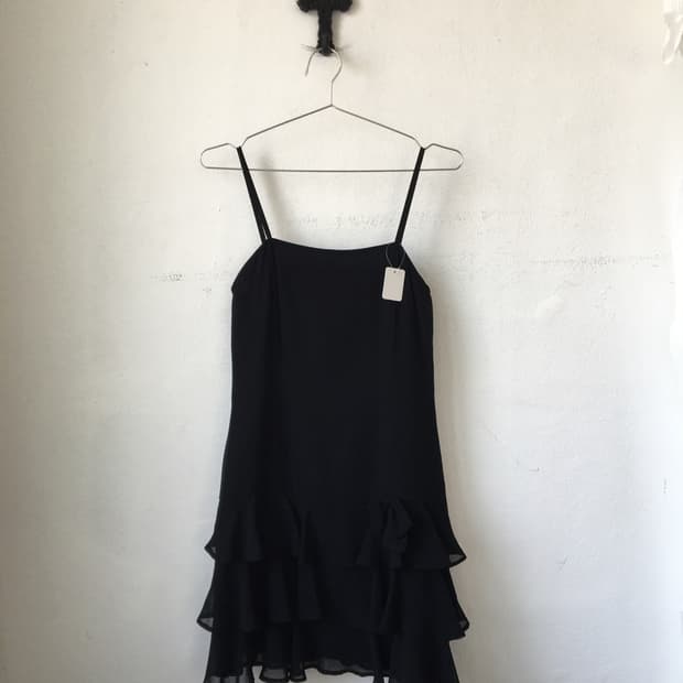 Ribbon point layer sleeveless onepiece