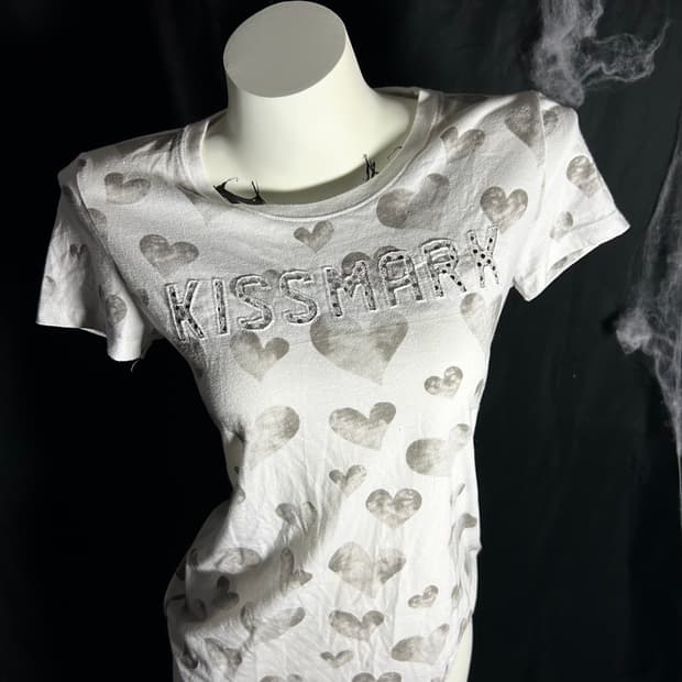 KISSMARK poppy heart tee