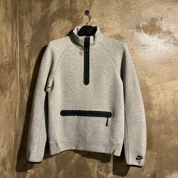 나이키 테크플리스 반집업 맨투맨