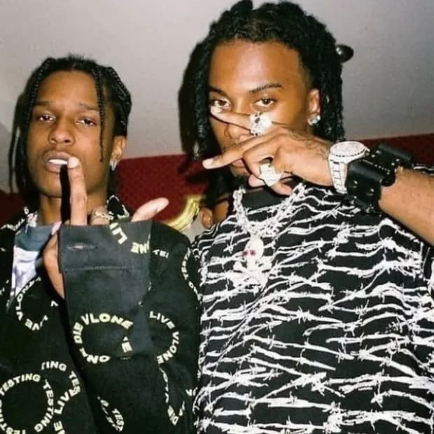 알릭스 레더 팔찌