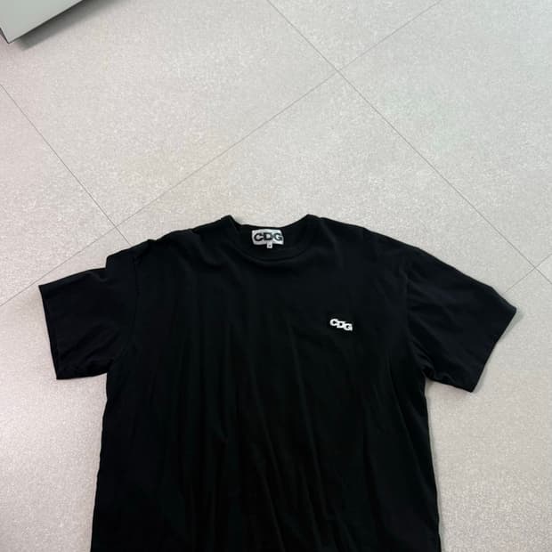 CDG 오버사이즈 반팔 티셔츠 M