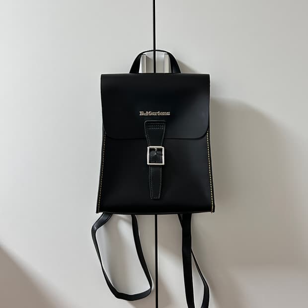 닥터마틴 미니 레더 백팩