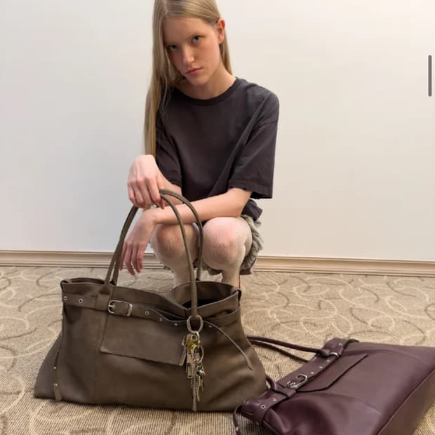 [새상품] 여밈 YEOMIM slacky bag (taupe) / 구매가
